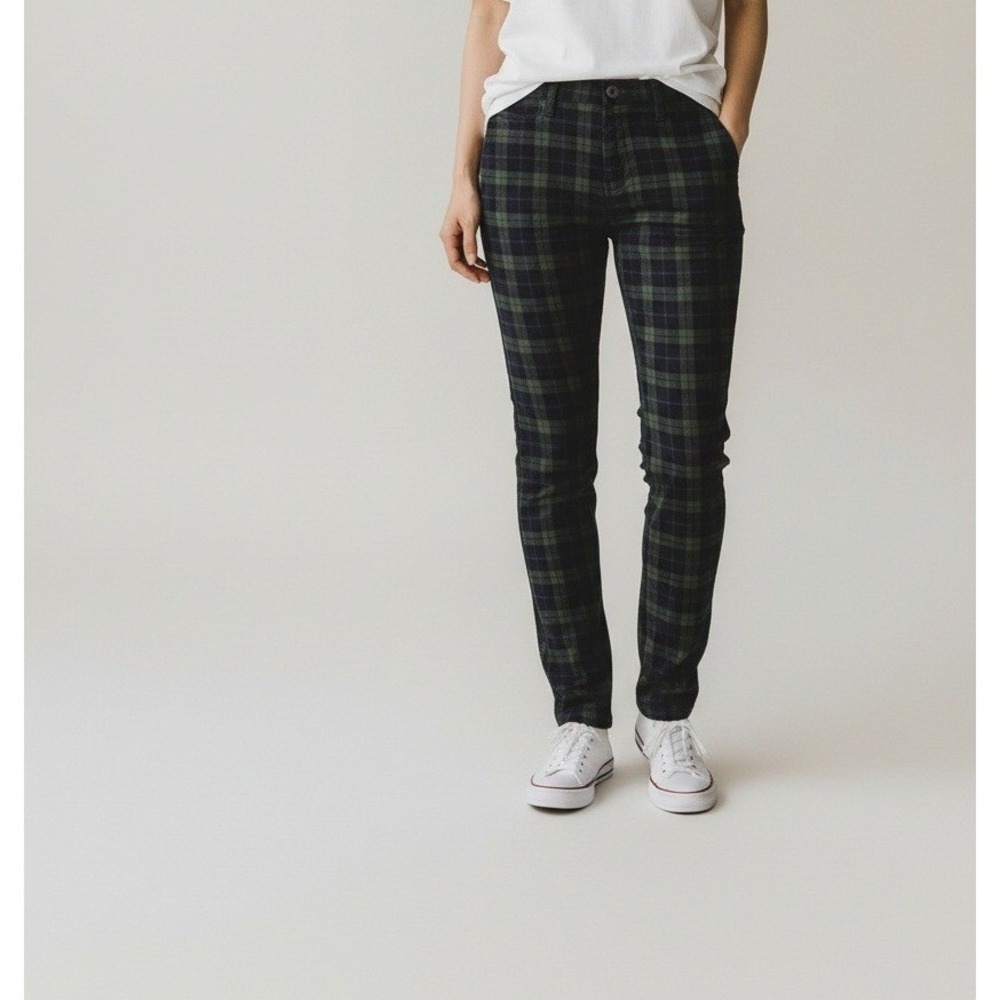 St Johns Bay Womens Size 8 Green Blue Plaid Skinny Leg Corduroy Pants‎ Tartan